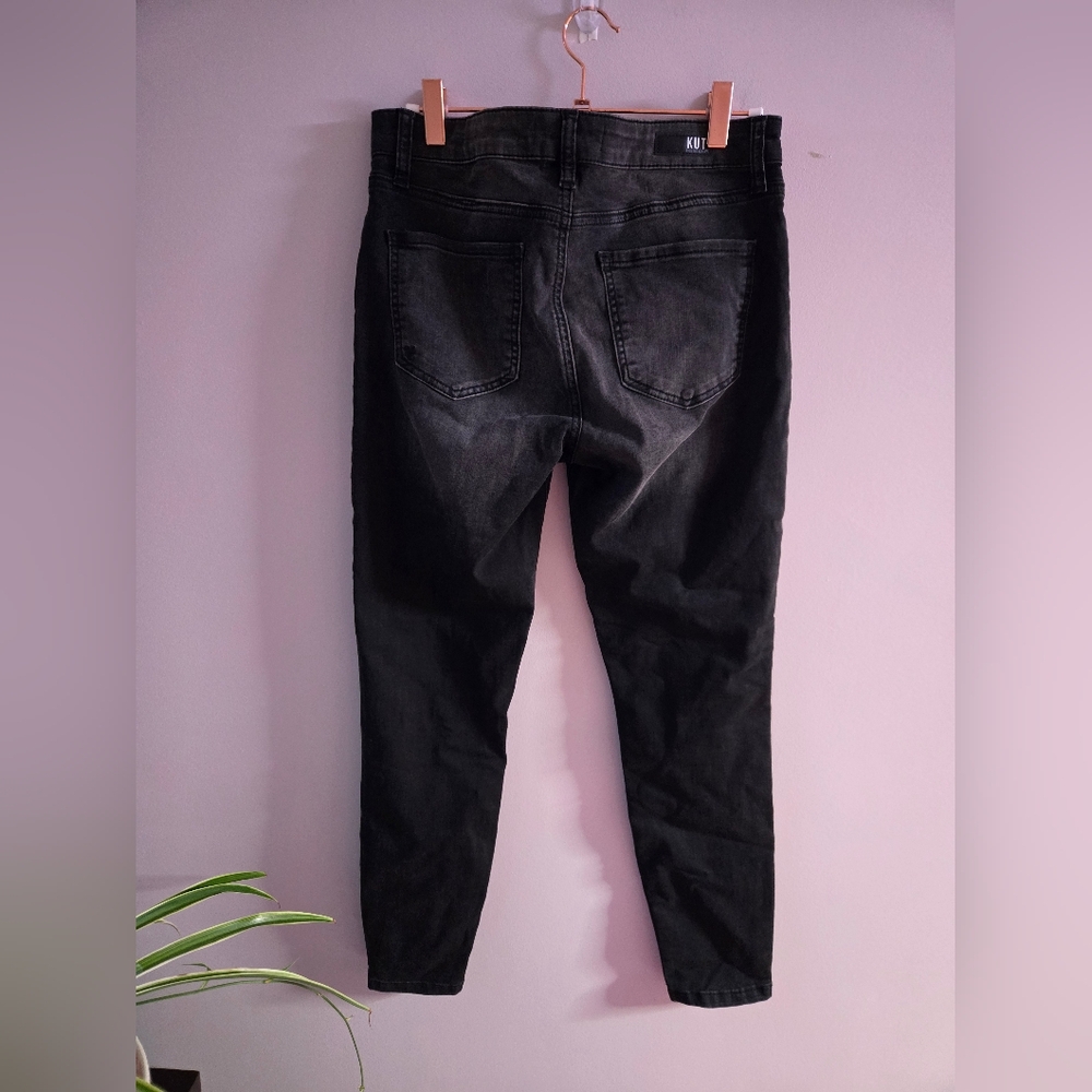 ​Kut from the Kloth Mia Toothpick Skinny Jeans – Distressed Black sz 6 - Picture 7 of 15